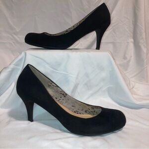 CL by Chinese Laundry Black Faux Suede Nanette Heels Pumps, Sz 10, Round Toe